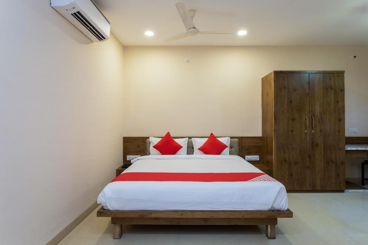 Oyo 75956 Hotel Grand Rourkela Экстерьер фото